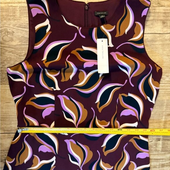 Ann Taylor Dress Burgundy Floral Sleeveless Lined Sheath Size 8 NWT - Picture 7 of 7